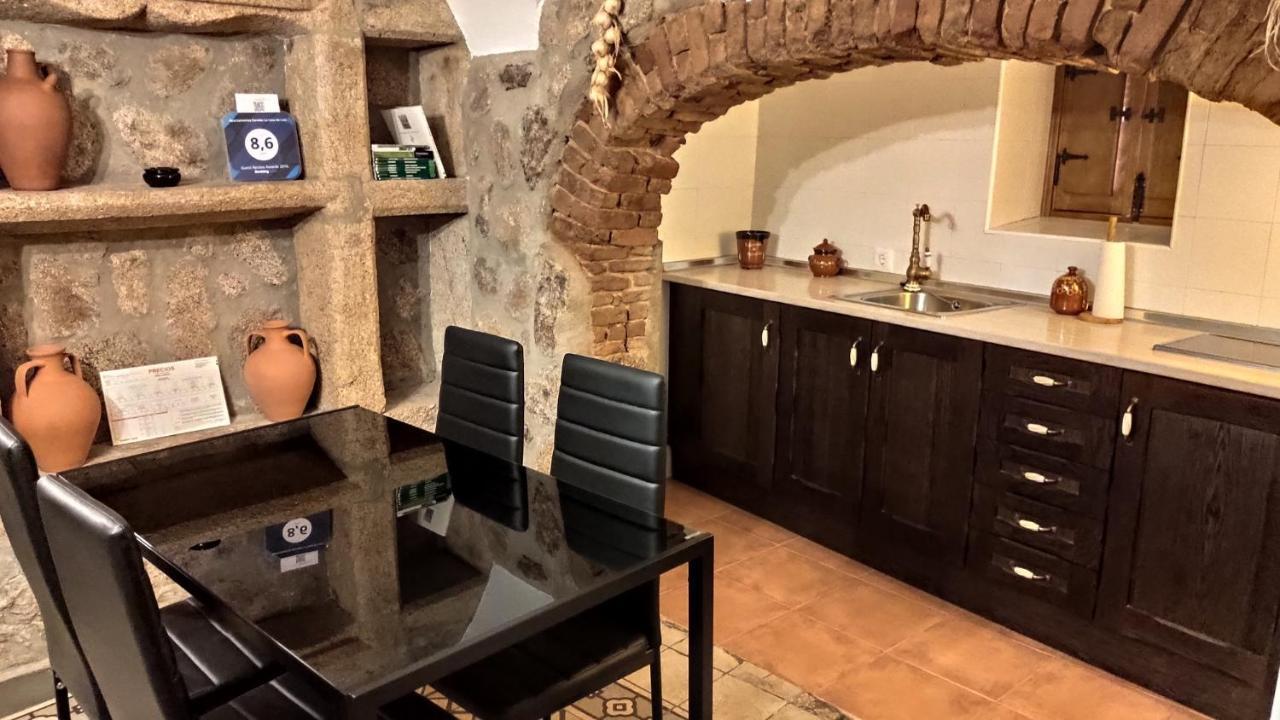 Apartamentos Rurales La Casa De Luis Santa Cruz de la Sierra Exteriör bild