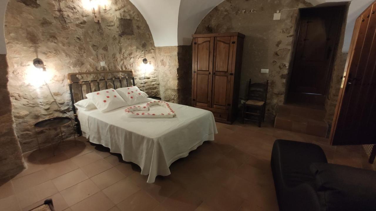 Apartamentos Rurales La Casa De Luis Santa Cruz de la Sierra Exteriör bild