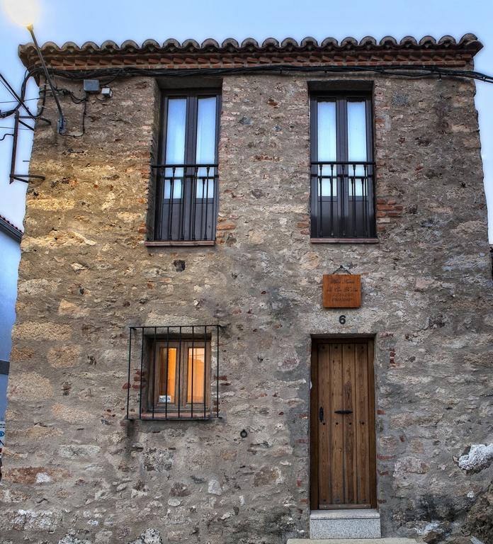 Apartamentos Rurales La Casa De Luis Santa Cruz de la Sierra Exteriör bild